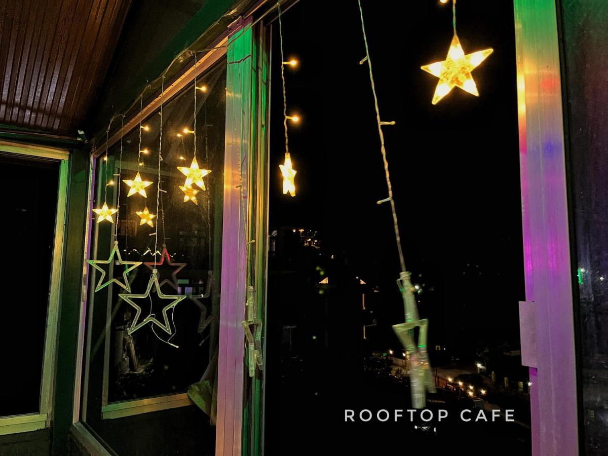 I Love Kasol Hostel & Rooftop Cafe Exterior foto